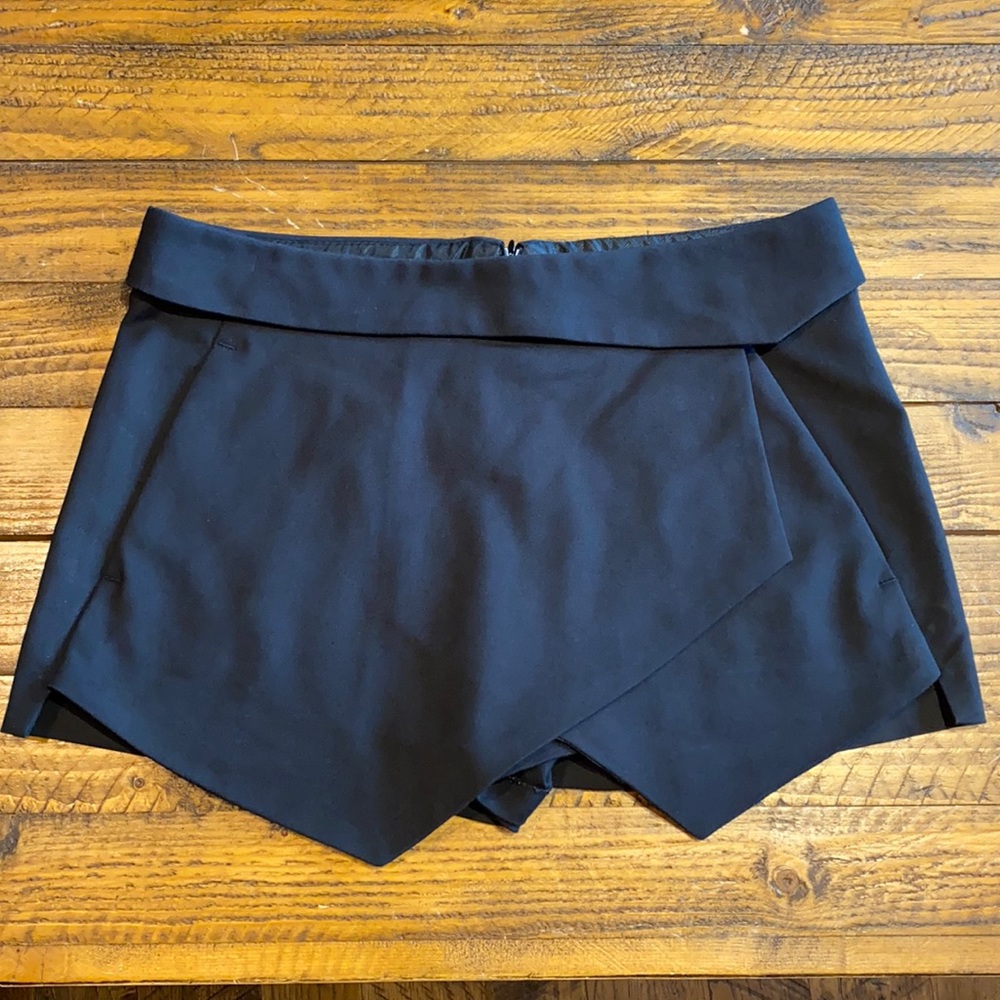 Zara Black Mini Skort